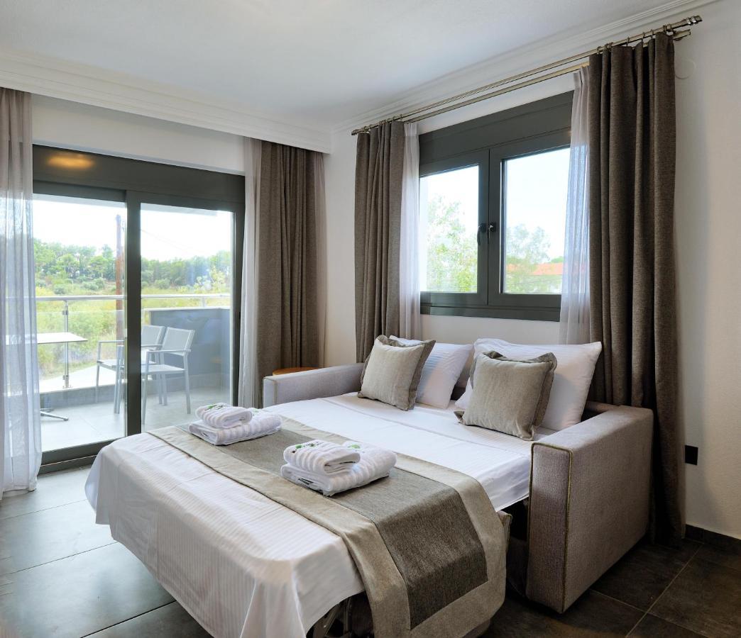 Botanica Luxury Suites Neos Marmaras Luaran gambar